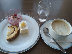 クレメント高松ヴァンのランチ、お笑い福祉士高松メンバーと。 クレメント高松ヴァンのランチ、お笑い福祉士高松メンバーと。