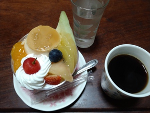 わかさ堂のプリンパフェ、細かいところが気になる… わかさ堂のプリンパフェ、細かいところが気になる…
