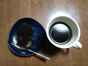 三友堂の栗羊羹、昼ごはん晩ごはん送り迎え 三友堂の栗羊羹、昼ごはん晩ごはん送り迎え