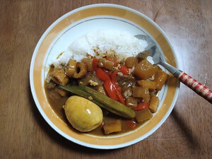 昼夜おでんカレー、お笑いを手放す 昼夜おでんカレー、お笑いを手放す