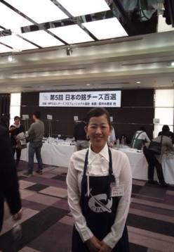 ハイ!と手を挙げてからが大切です。 ハイ!と手を挙げてからが大切です。
