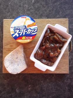 ラム酒とシナモンとブルーチーズと・・・スーパーカップ ラム酒とシナモンとブルーチーズと・・・スーパーカップ