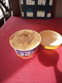 ラム酒とシナモンとブルーチーズと・・・スーパーカップ ラム酒とシナモンとブルーチーズと・・・スーパーカップ