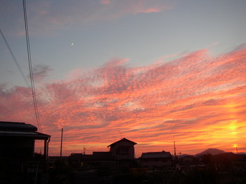 夕焼け、香川町から