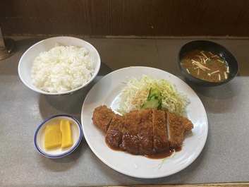 ビジネスマン続々人気相変わらずです ビジネスマン続々人気相変わらずです
