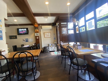 12時には満席だよ洋食屋さん 12時には満席だよ洋食屋さん
