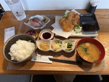 お一人様OLに人気のお店かな お一人様OLに人気のお店かな