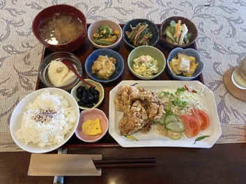 閉店した店の味を求め味わう 閉店した店の味を求め味わう