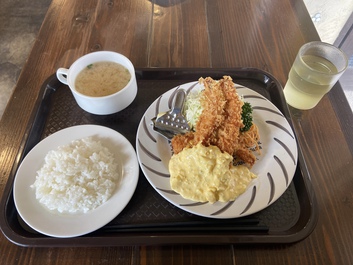 喫茶じゃなく食堂だって 喫茶じゃなく食堂だって