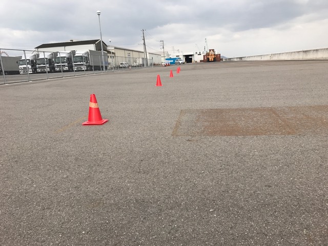 パイロンスラローム パイロンスラローム