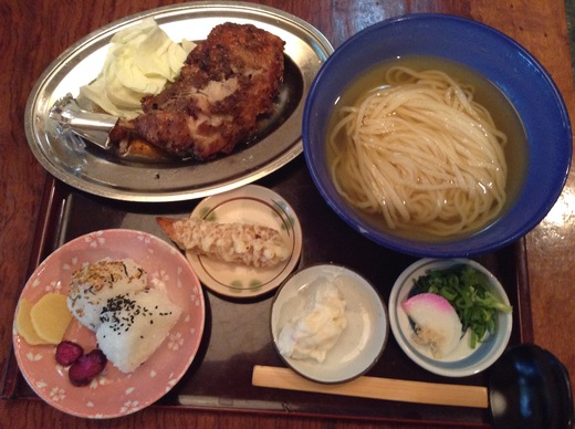 塩がま屋 骨付鳥定食(ひやかけ) 宇多津駅南口 塩がま屋 骨付鳥定食(ひやかけ) 宇多津駅南口