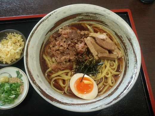【夏メニュー】釜からどん 肉盛ぶっかけらー麺 【夏メニュー】釜からどん 肉盛ぶっかけらー麺
