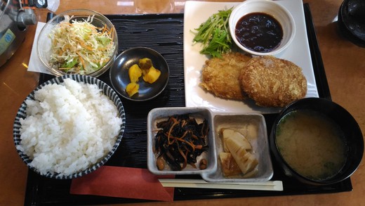 ピコピコ精肉店 メンチカツ定食 高松 ピコピコ精肉店 メンチカツ定食 高松