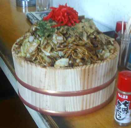 ジャンボたらいかき氷&ジャンボたらい焼きそば