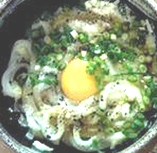 「吾里丸(ごりまる)」の『チーズ釜玉うどん』