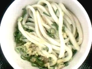 ほっとする、「まるいち」の『生醤油うどん』