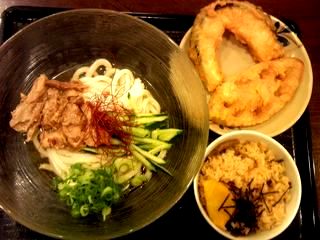 「冷やし中華始めました。」
