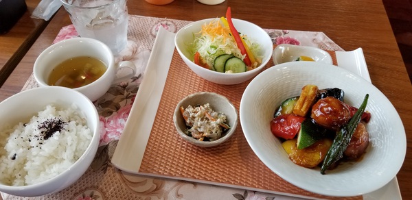 田舎のランチは、マイカフェ・ギャラリーで 田舎のランチは、マイカフェ・ギャラリーで