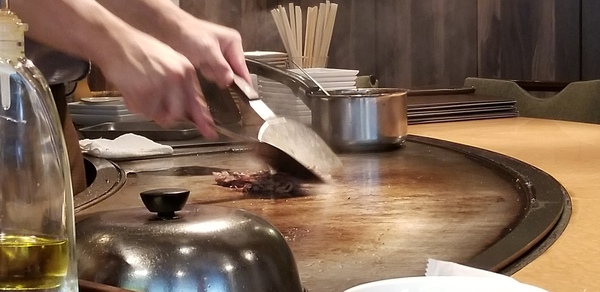 ハンバーグが食べたい時は「グリル プランチャ」