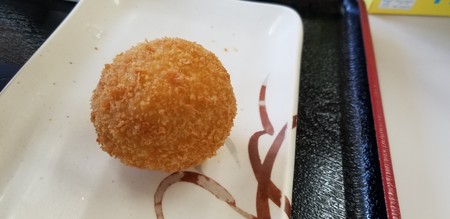 セルフうどんの「たも屋本店」に行った。 セルフうどんの「たも屋本店」に行った。
