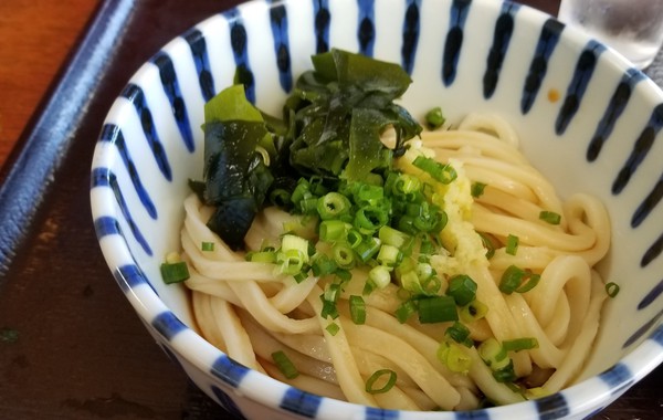 きのこうどんは12時半にはもう品切れ きのこうどんは12時半にはもう品切れ