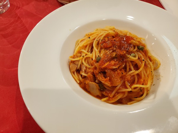 今日のランチ店はオーナーが南イタリア出身だった。 今日のランチ店はオーナーが南イタリア出身だった。