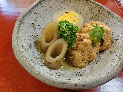 日本料理店「侘助」は、花言葉のとおり 日本料理店「侘助」は、花言葉のとおり