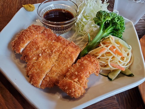 豚ロースカツが美味しかった「山清」のランチ 豚ロースカツが美味しかった「山清」のランチ