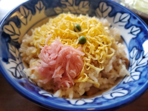 「一鶴」丸亀土器店でランチ 「一鶴」丸亀土器店でランチ