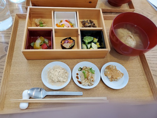 少し変わったランチ店だった。 少し変わったランチ店だった。