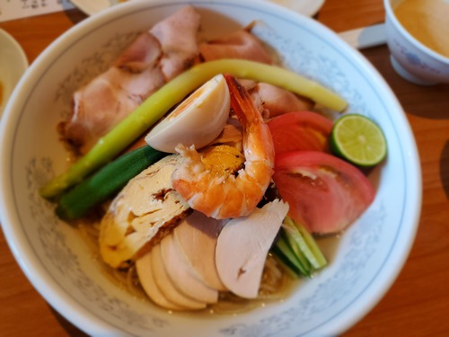 納得の人気ラーメン店 納得の人気ラーメン店
