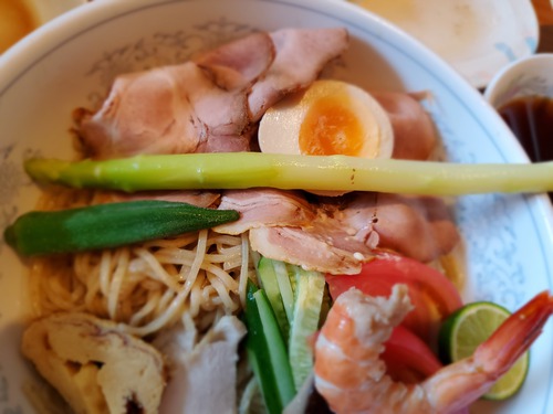 納得の人気ラーメン店 納得の人気ラーメン店