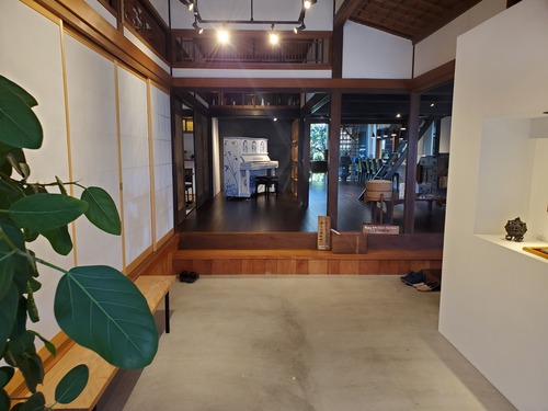 築二百年の古民家でランチ 築二百年の古民家でランチ