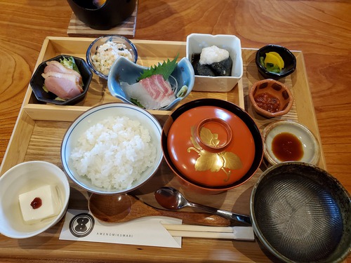 築二百年の古民家でランチ 築二百年の古民家でランチ