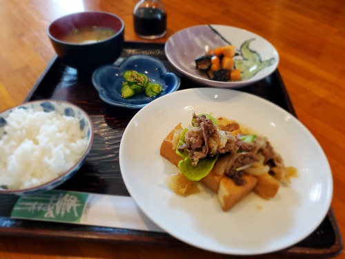 ひとりランチができるカフェ ひとりランチができるカフェ