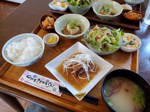 「茶房太朗」で秋を感じながらのランチ 「茶房太朗」で秋を感じながらのランチ