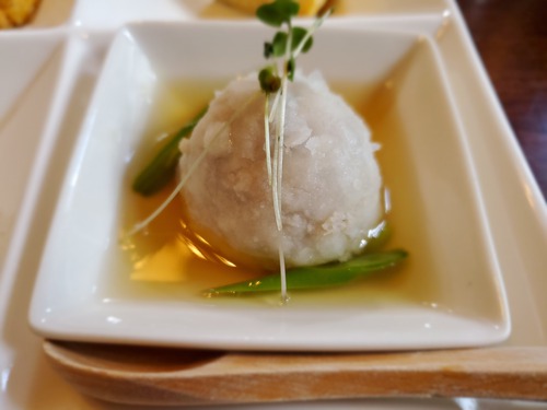 ぞくぞくと客が来るそば処「おいで家」 ぞくぞくと客が来るそば処「おいで家」