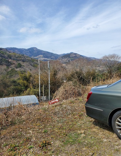 山の上のお洒落なカフェ「loving」 山の上のお洒落なカフェ「loving」