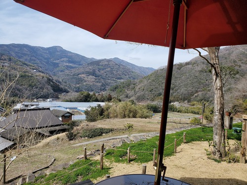 山の上のお洒落なカフェ「loving」 山の上のお洒落なカフェ「loving」