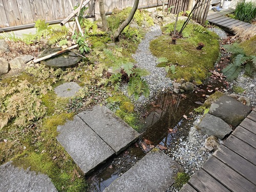 山の上のお洒落なカフェ「loving」 山の上のお洒落なカフェ「loving」