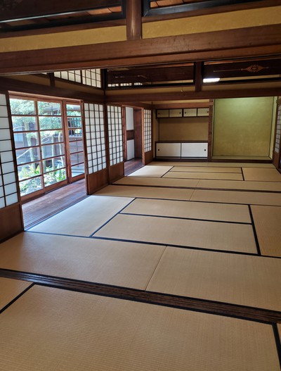 お殿様の御殿が一般公開で拝見できた。 お殿様の御殿が一般公開で拝見できた。