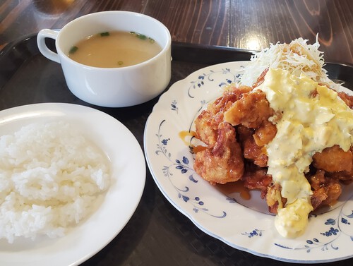 半端でない量が多いランチ 半端でない量が多いランチ