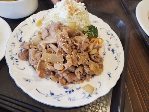 半端でない量が多いランチ 半端でない量が多いランチ