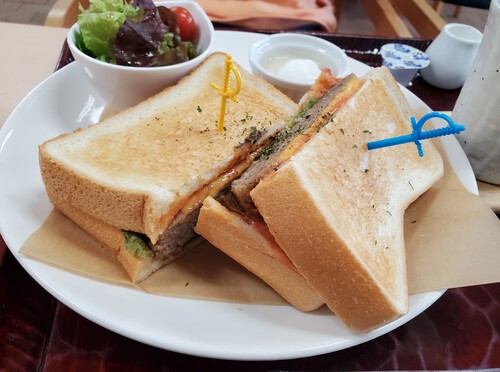 ランチ店でワタシのいい加減さがバレちゃった。 ランチ店でワタシのいい加減さがバレちゃった。