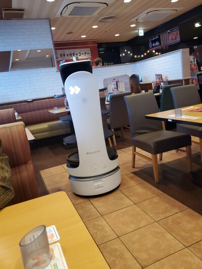 ロボットさんが運んでくれた。 ロボットさんが運んでくれた。