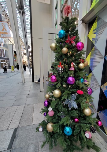 幸せの象徴かな?クリスマスツリー 幸せの象徴かな?クリスマスツリー