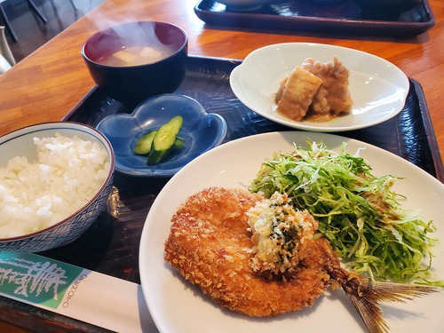 カフェ馬鈴薯で昔を語りながらランチ カフェ馬鈴薯で昔を語りながらランチ