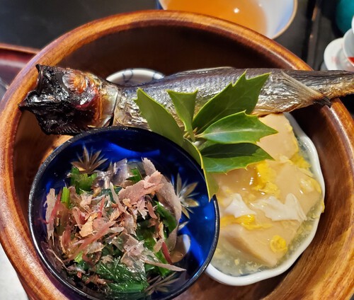 恵方巻は失敗したものの柊鰯は食べられた。 恵方巻は失敗したものの柊鰯は食べられた。
