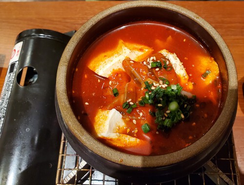 ぶらりと入った店は韓国料理「韓激」 ぶらりと入った店は韓国料理「韓激」