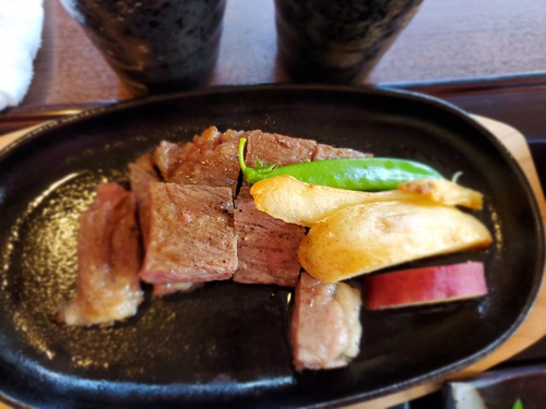 今月のランチ会は、隠れ家和食「蔵人」のステーキ膳 今月のランチ会は、隠れ家和食「蔵人」のステーキ膳